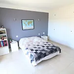 Fantastic Sea View For This 2 Bedroom Up To 6 People 327